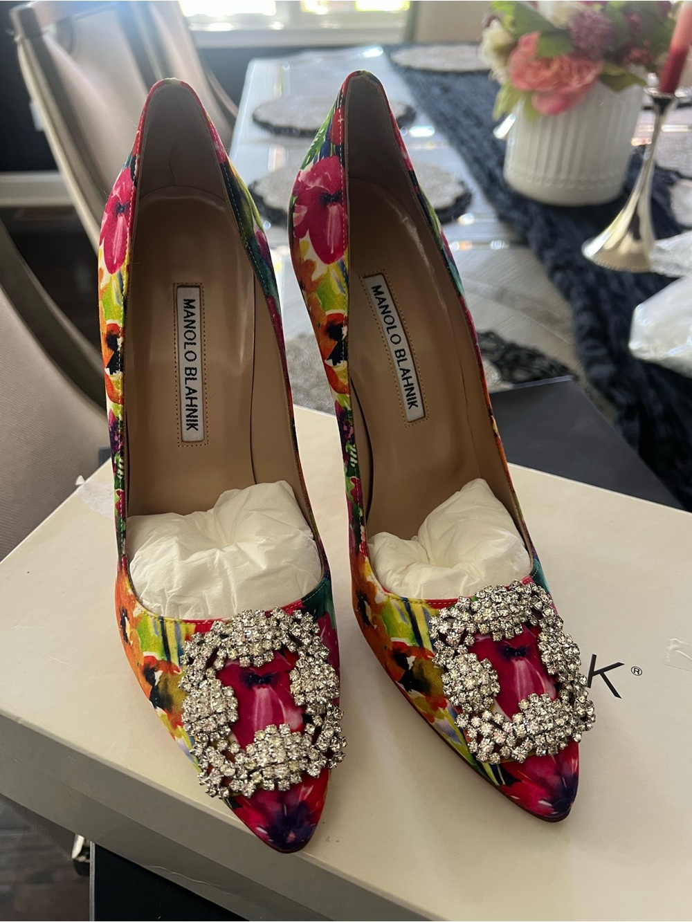NEW Manolo Blahnik Multicolor Floral Crystal Buckle Pumps size 38